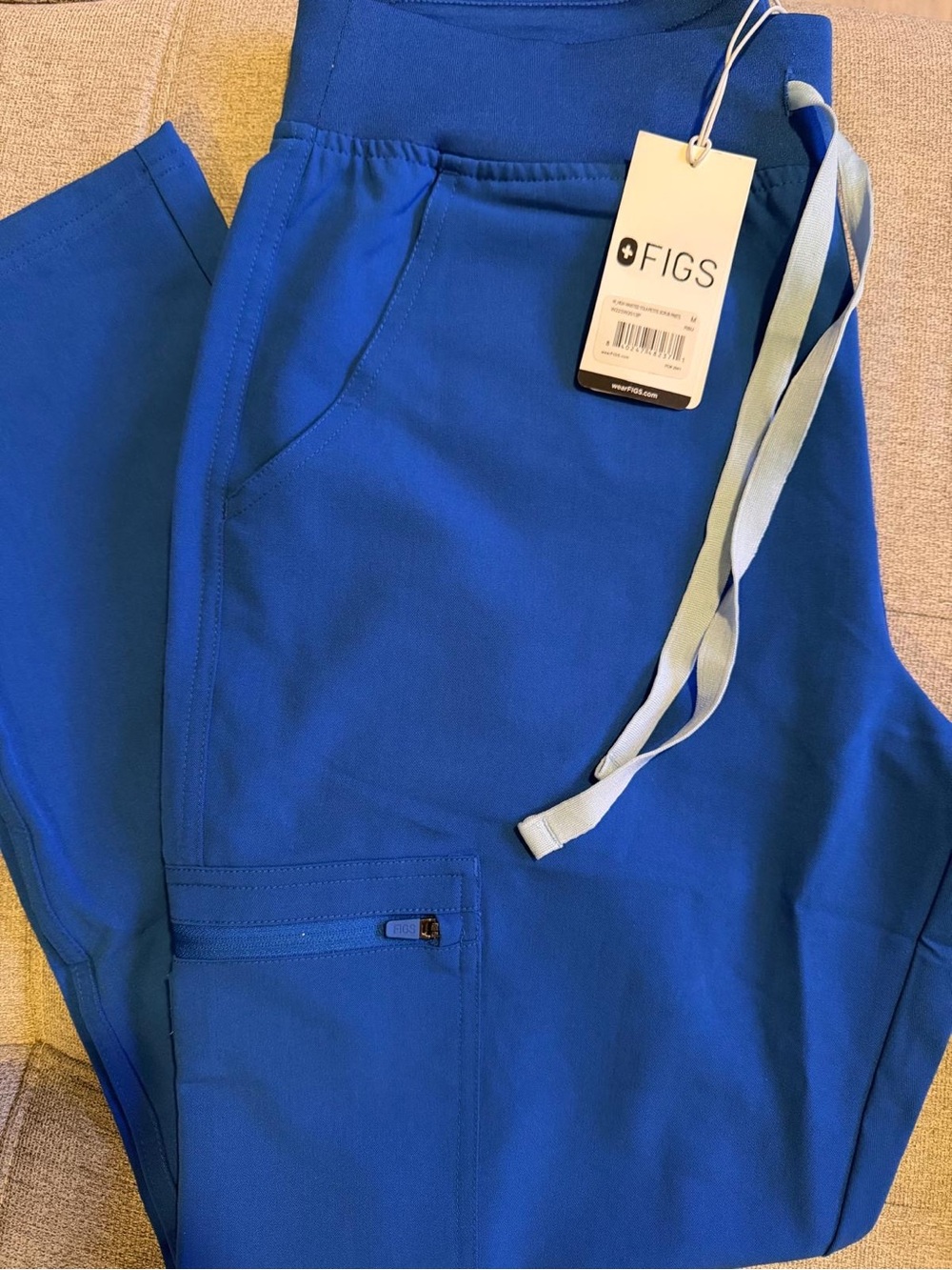 NWT! Figs Royal blue high waisted yola scrub pants Medium Petite